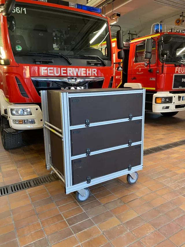 Rollwagen Atemschutzgeräte der Freiwilligen Feuerwehr Altenerding