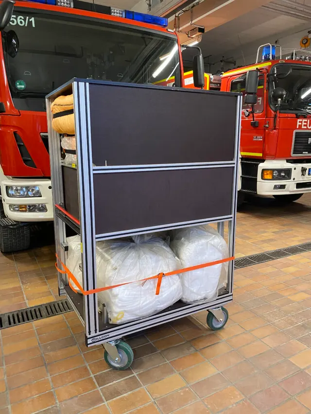 Rollwagen Ölschlängel der Freiwilligen Feuerwehr Altenerding