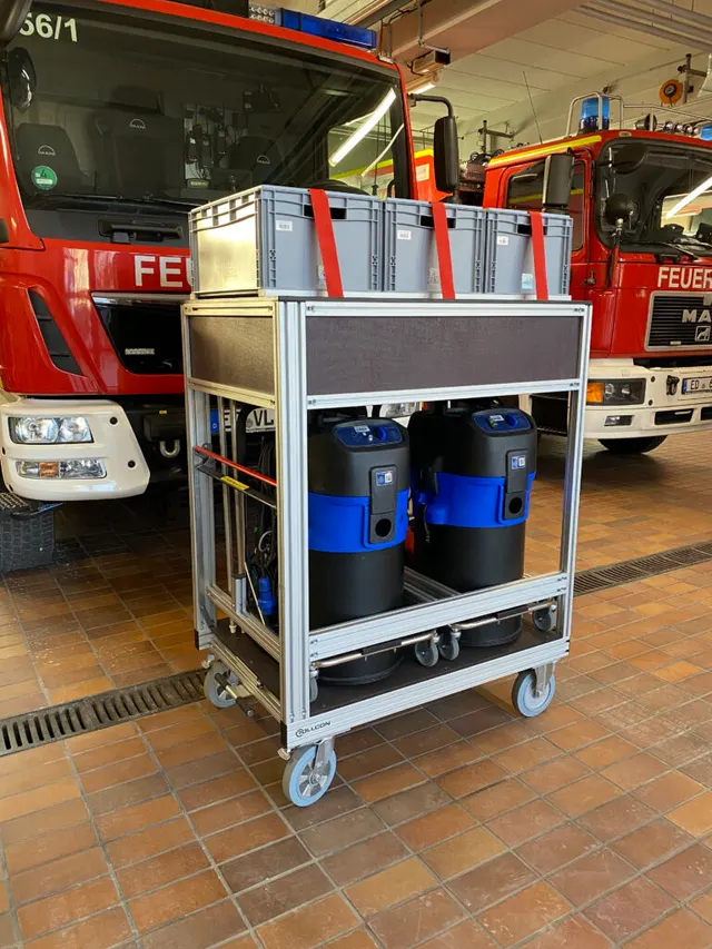 Rollwagen Wasserschaden der Freiwilligen Feuerwehr Altenerding