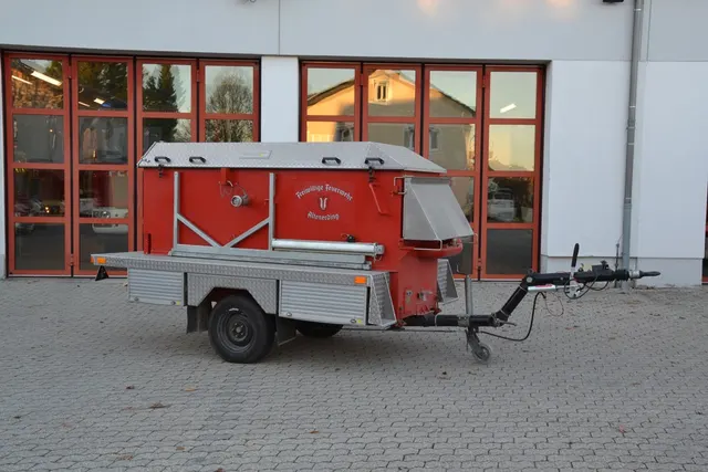 Ölsanimat der Freiwilligen Feuerwehr Altenerding
